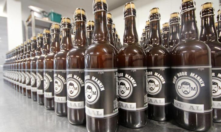 Staal Bier door Mannen